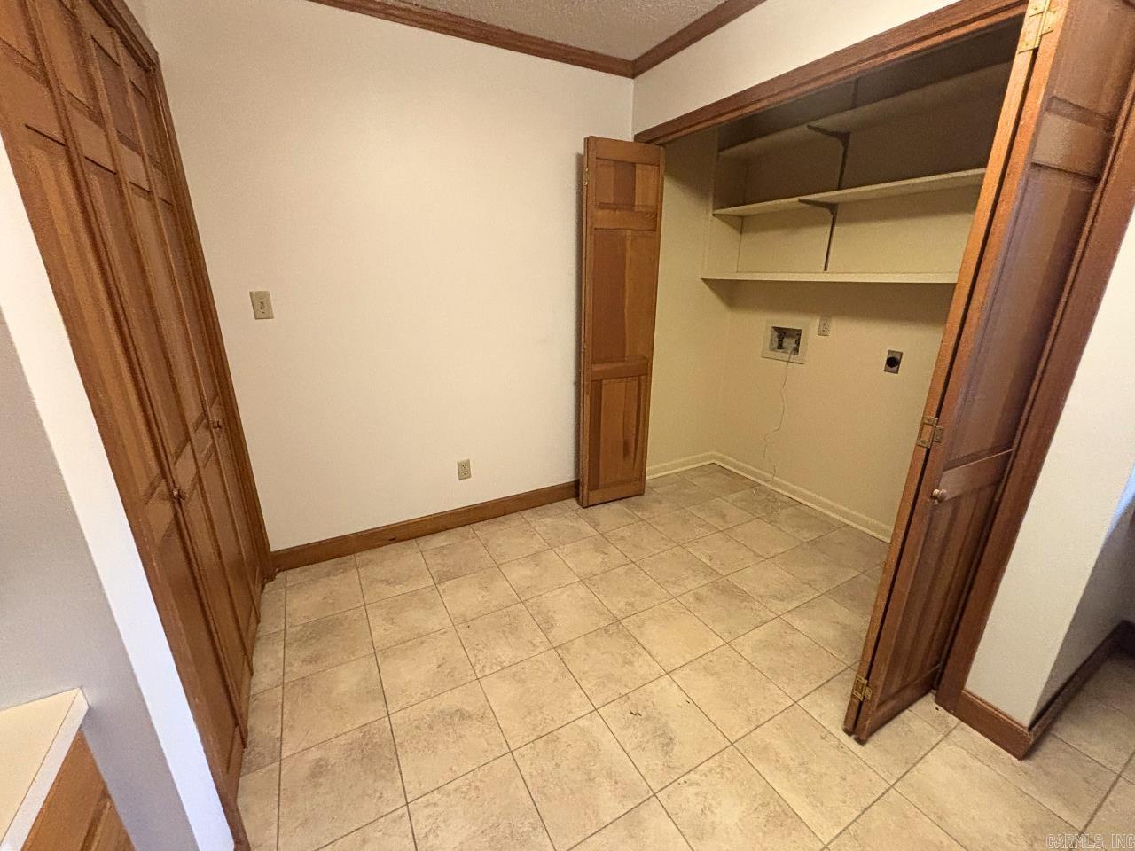120 Emerson Place Property Photo 8
