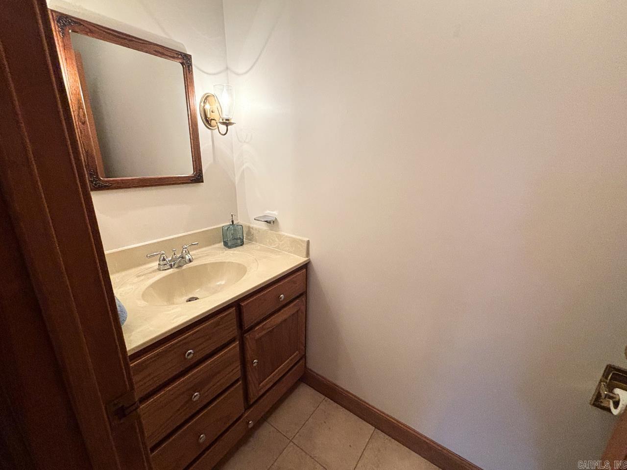 120 Emerson Place Property Photo 10