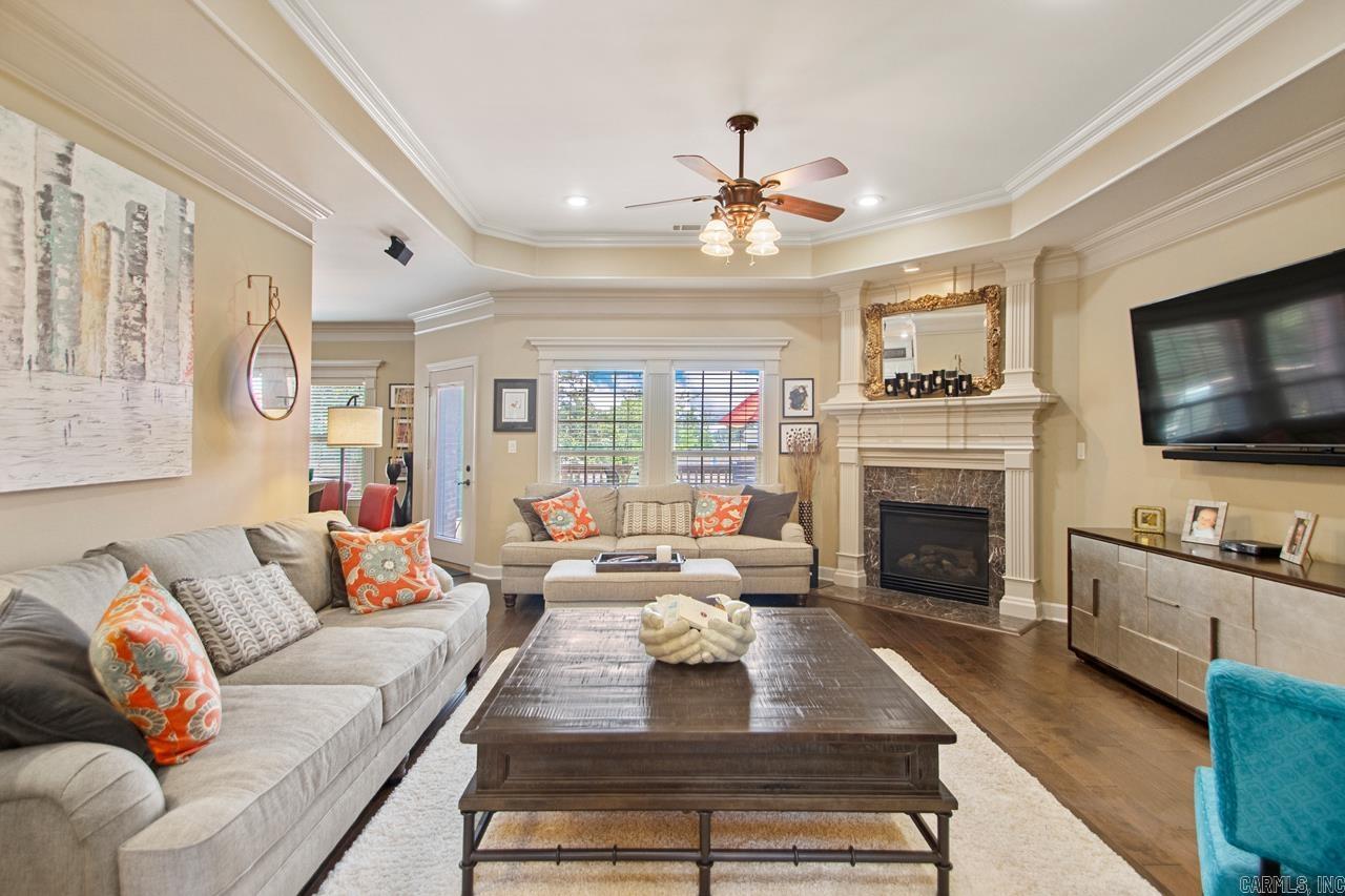 6813 Gap Point Circle Property Photo 3