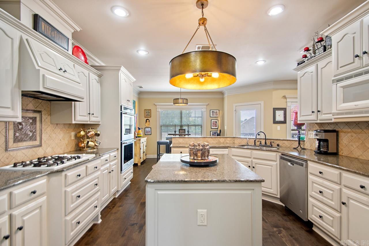 6813 Gap Point Circle Property Photo 8