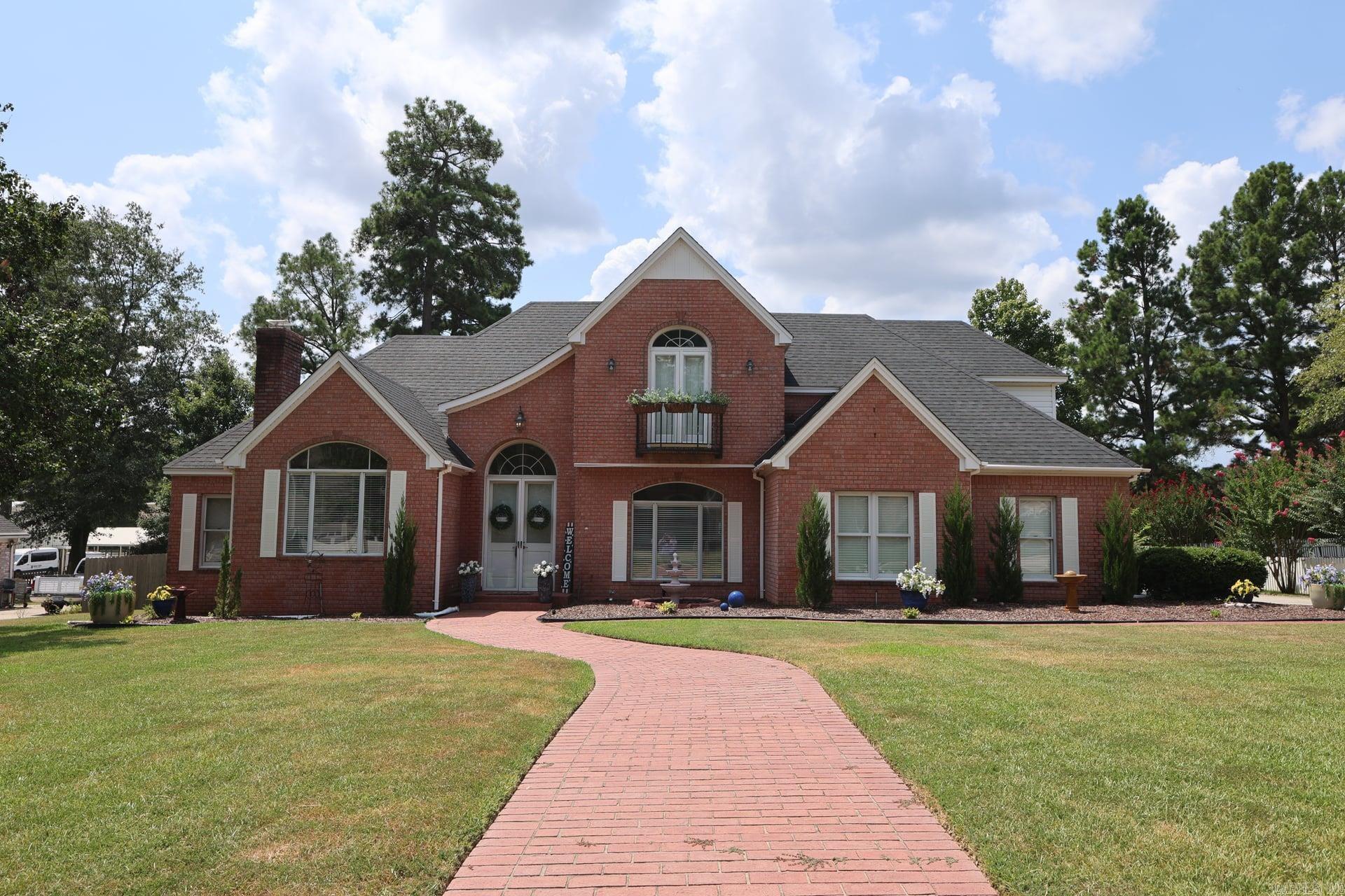 2315 Pathway Property Photo 1