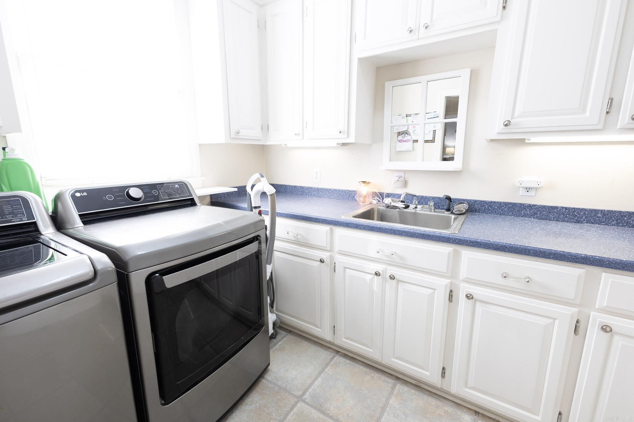 2315 Pathway Property Photo 10
