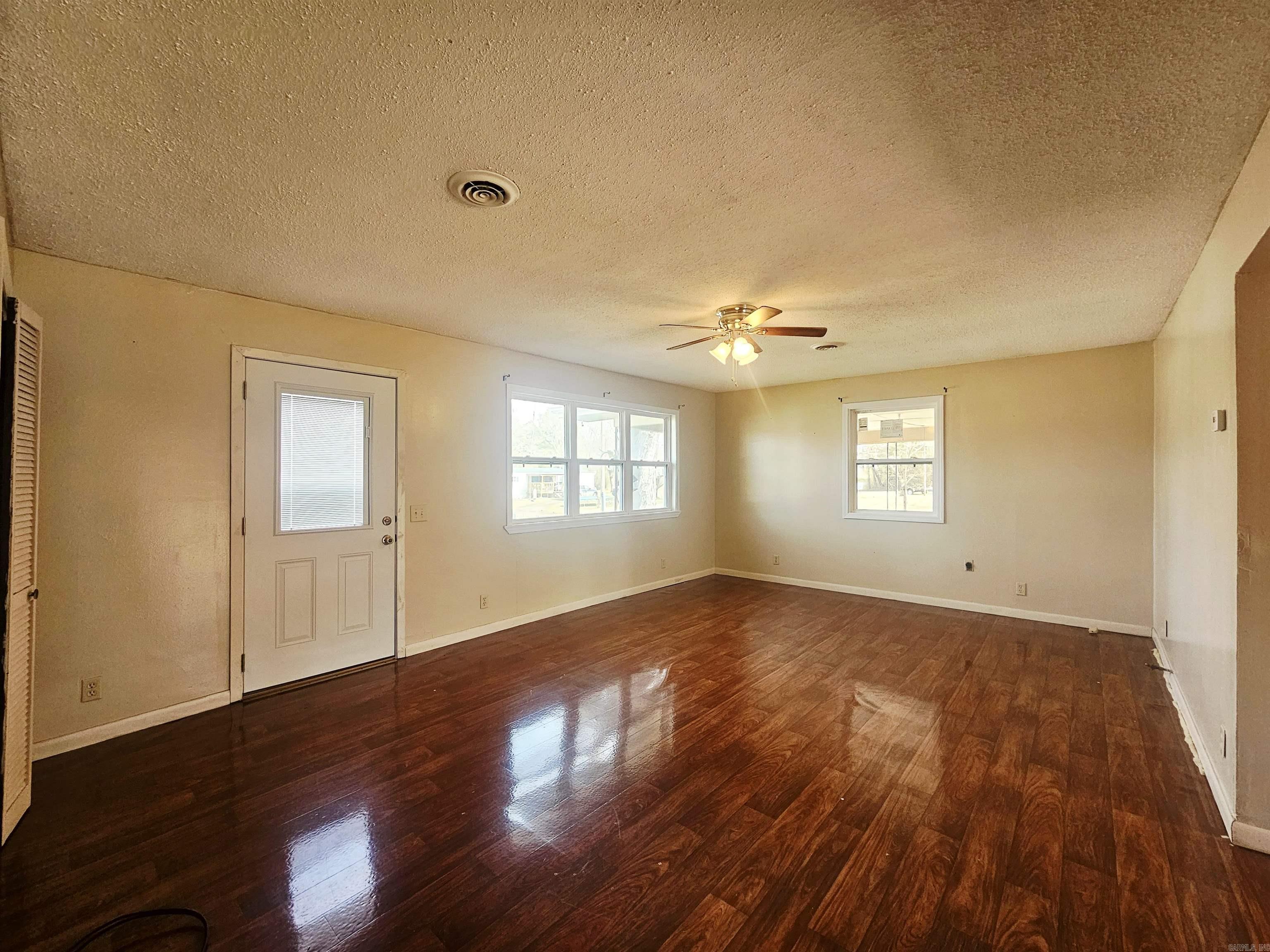 335 W Tennyson Street Property Photo 16