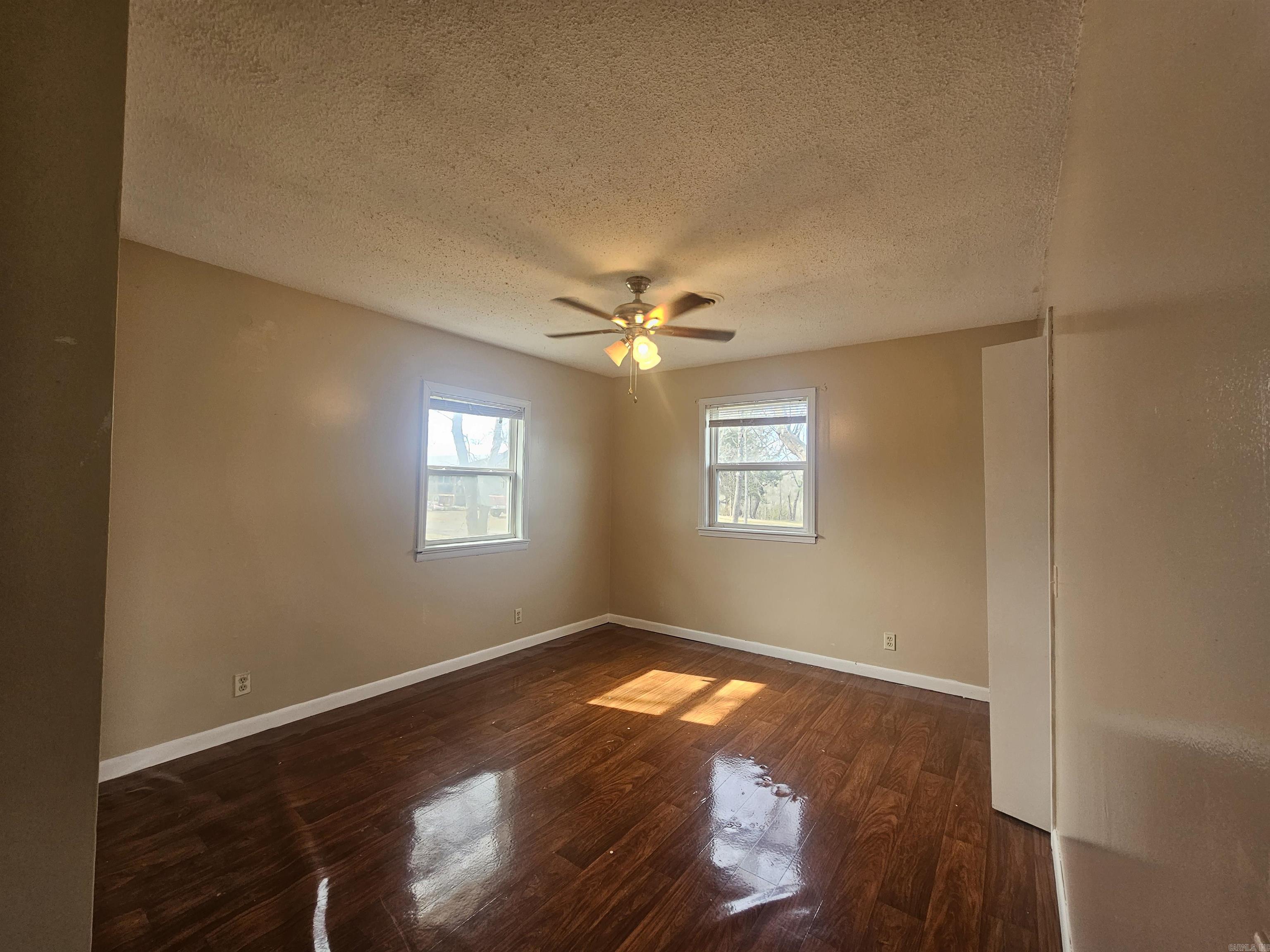 335 W Tennyson Street Property Photo 24