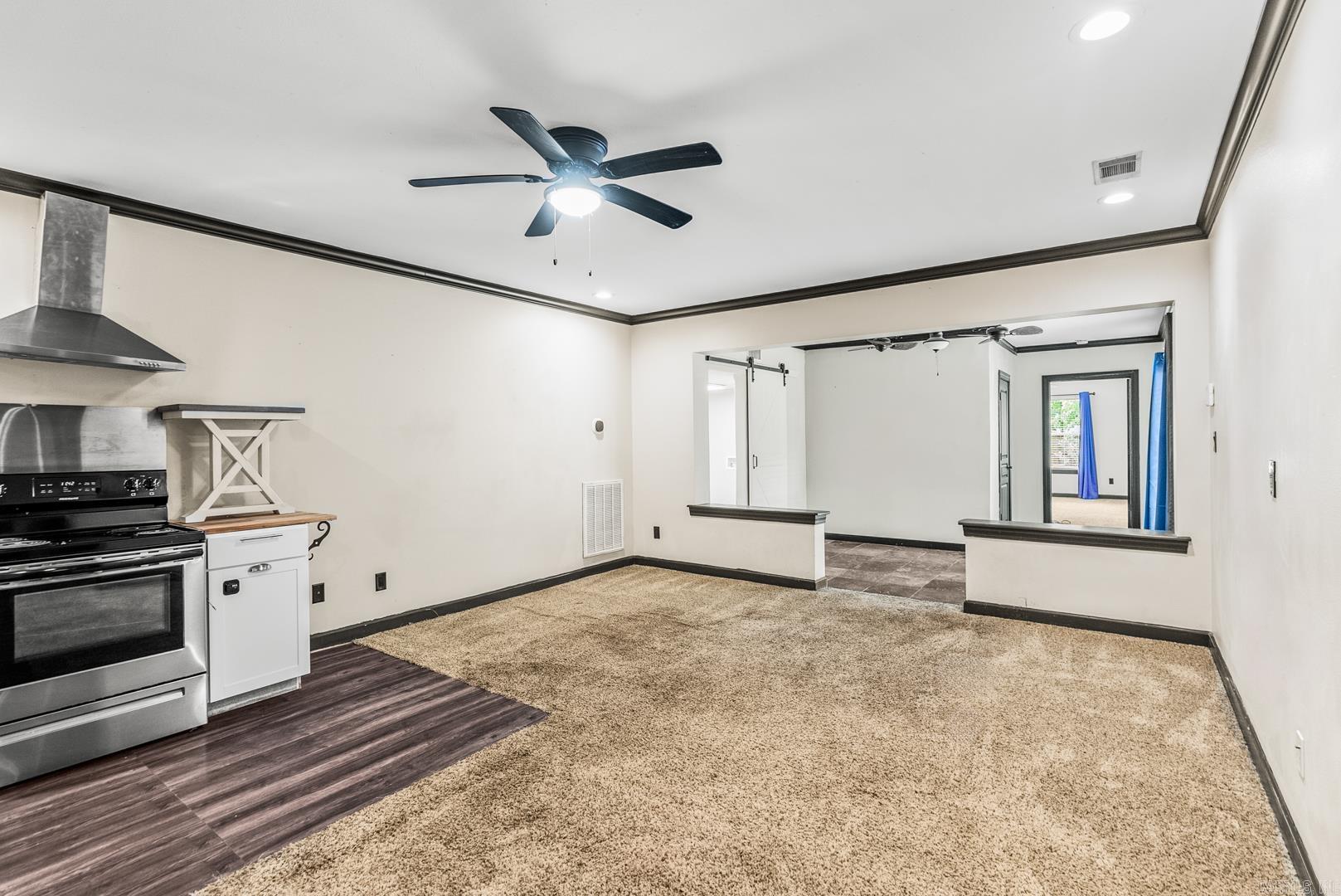 147 Oneida Way Property Photo 31