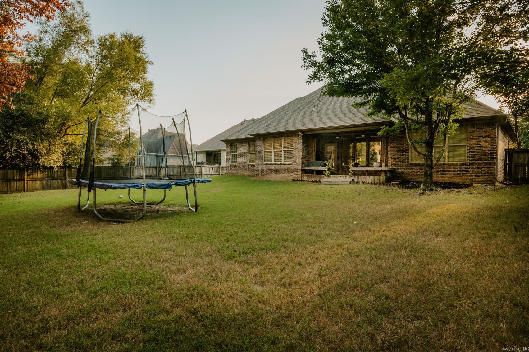 3908 Robinwood Circle Property Photo 8