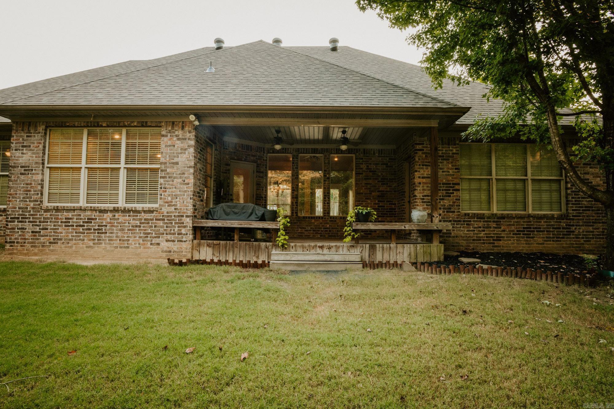 3908 Robinwood Circle Property Photo 9