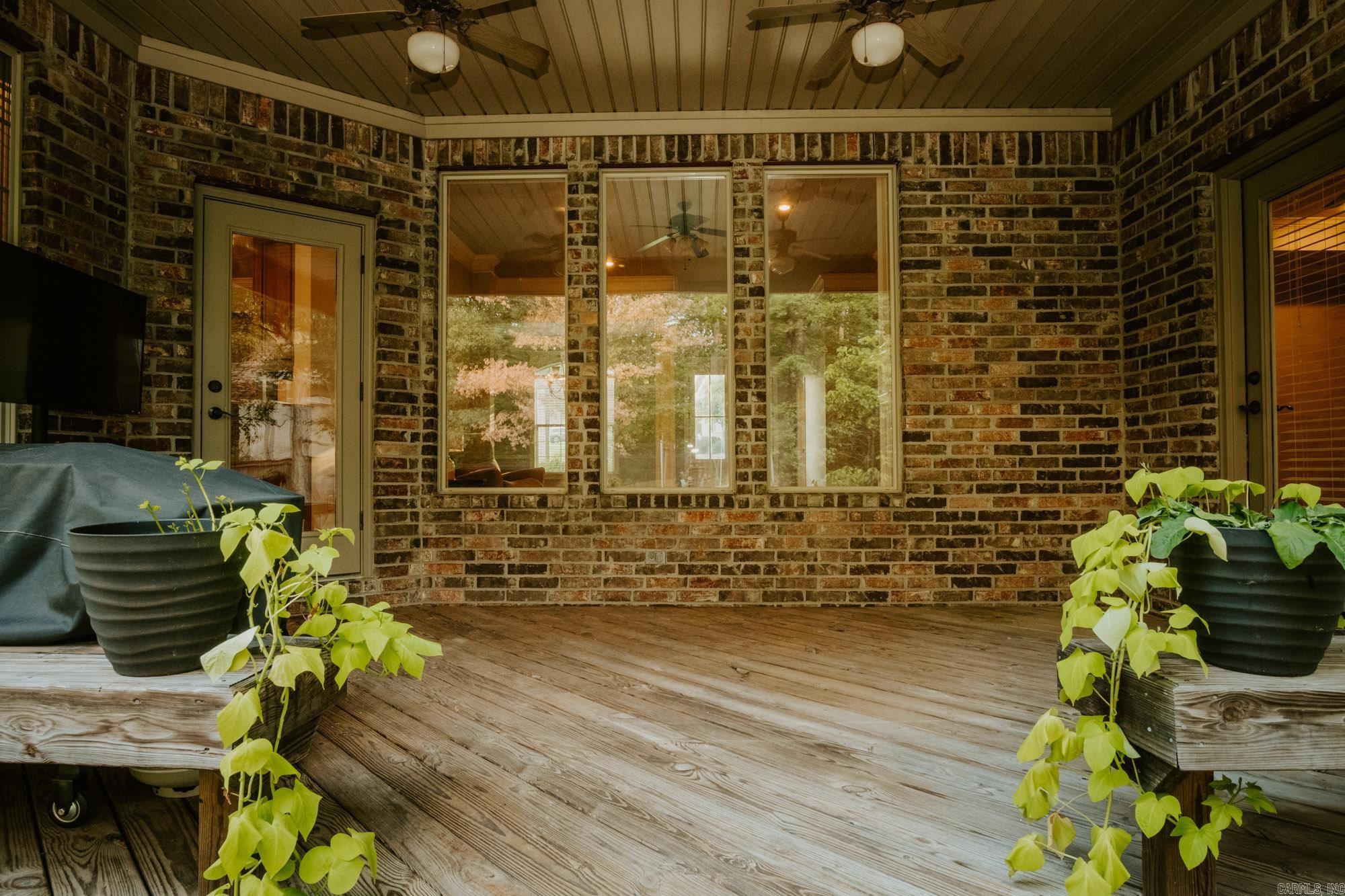 3908 Robinwood Circle Property Photo 10