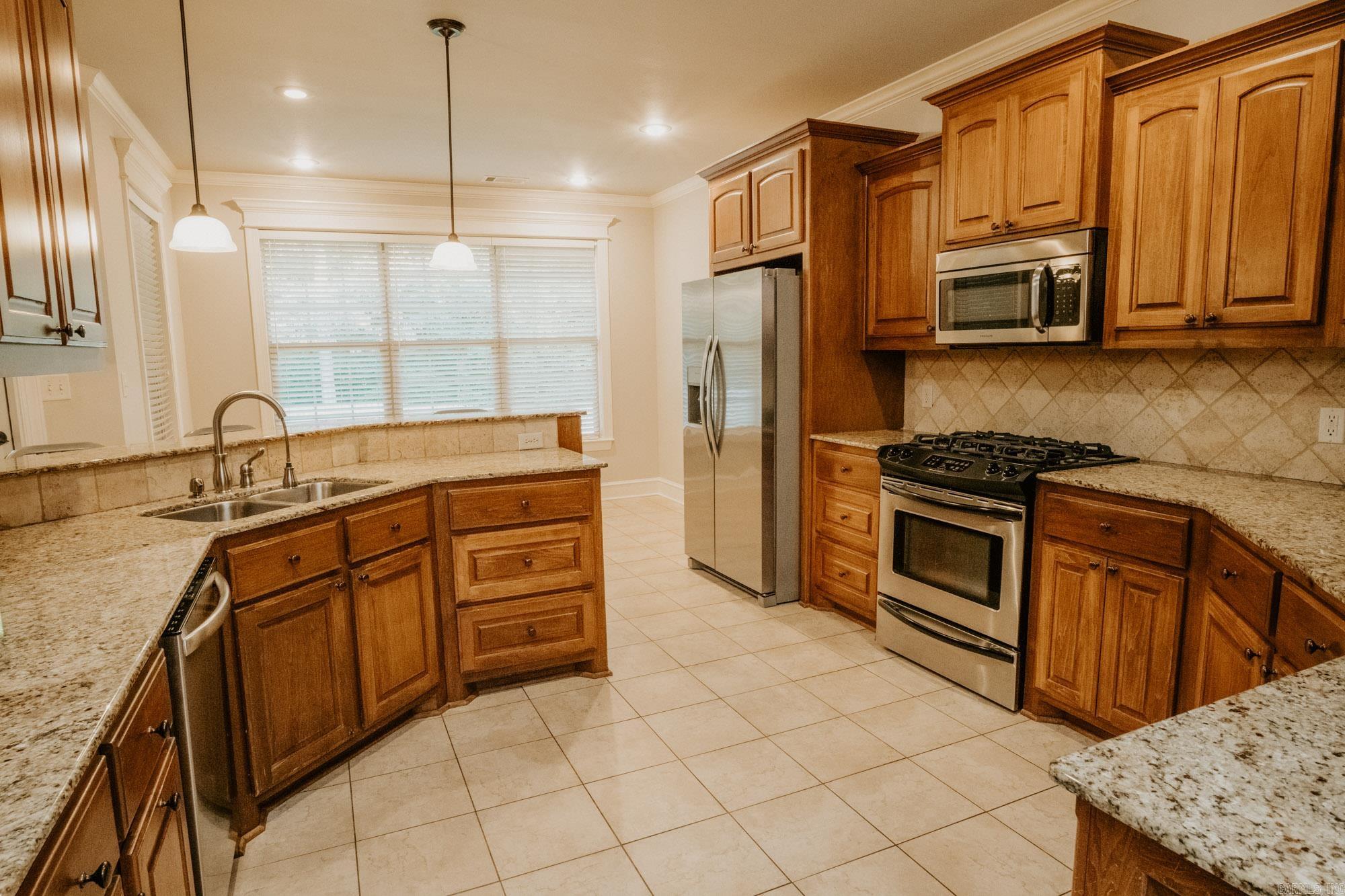 3908 Robinwood Circle Property Photo 23
