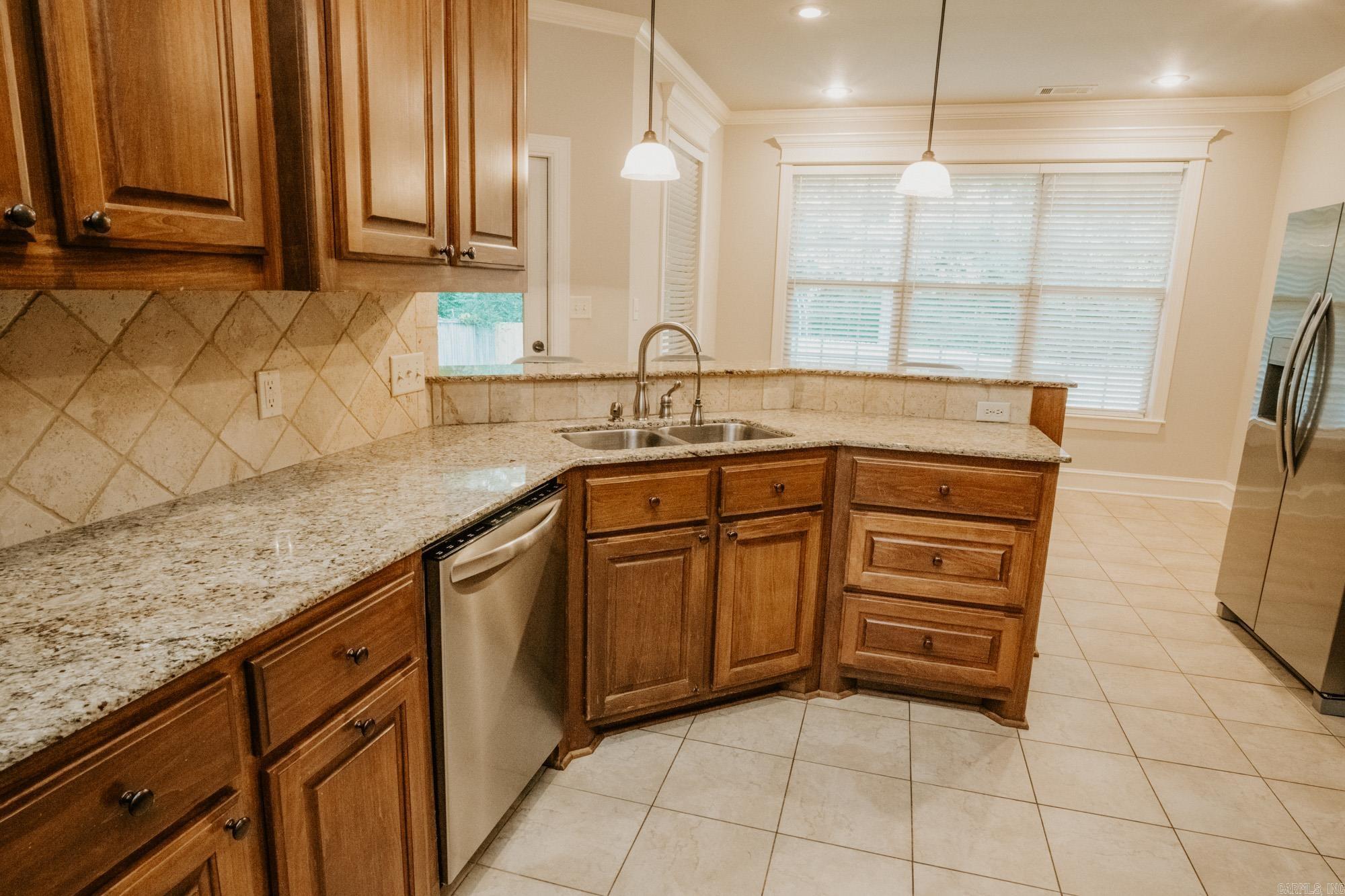 3908 Robinwood Circle Property Photo 24