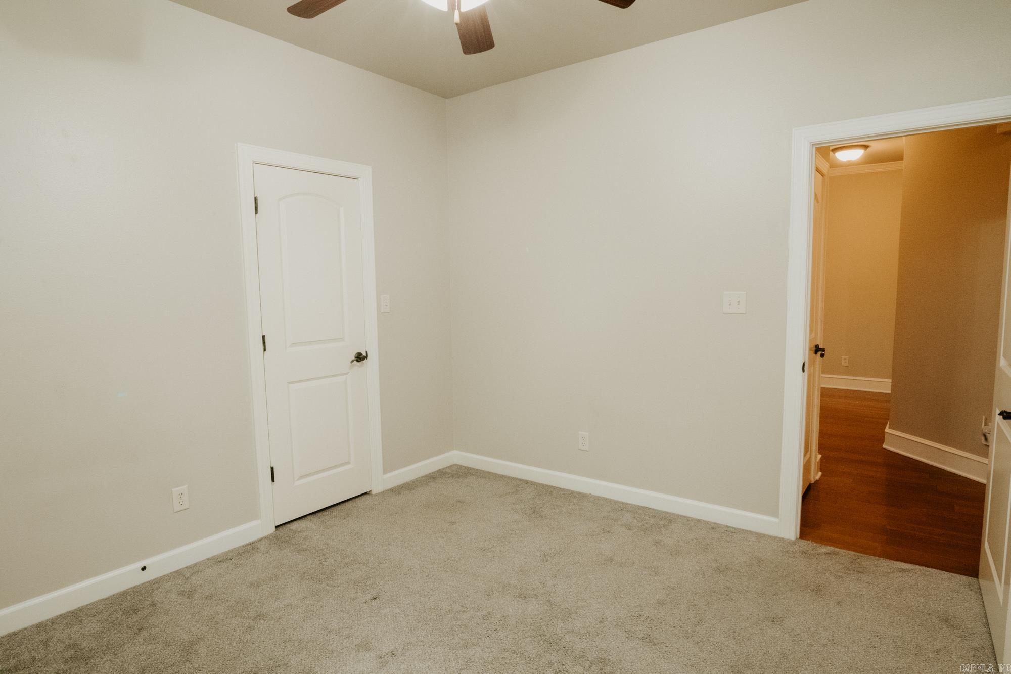 3908 Robinwood Circle Property Photo 32