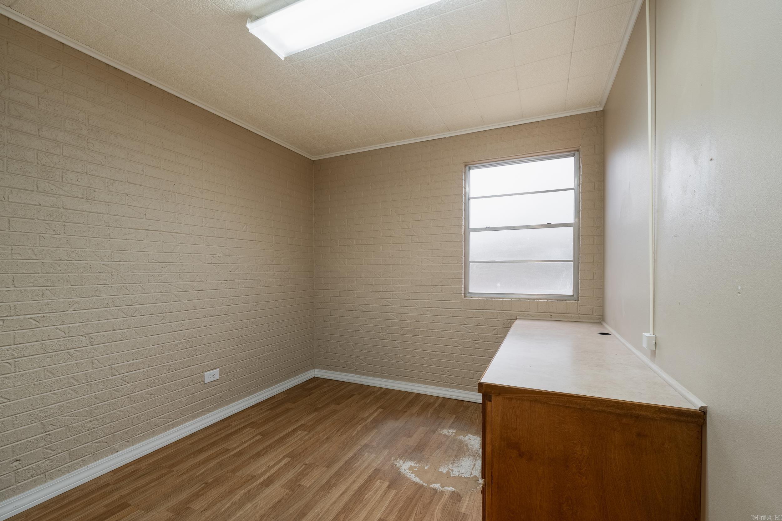 706 N Brown St. Property Photo 13