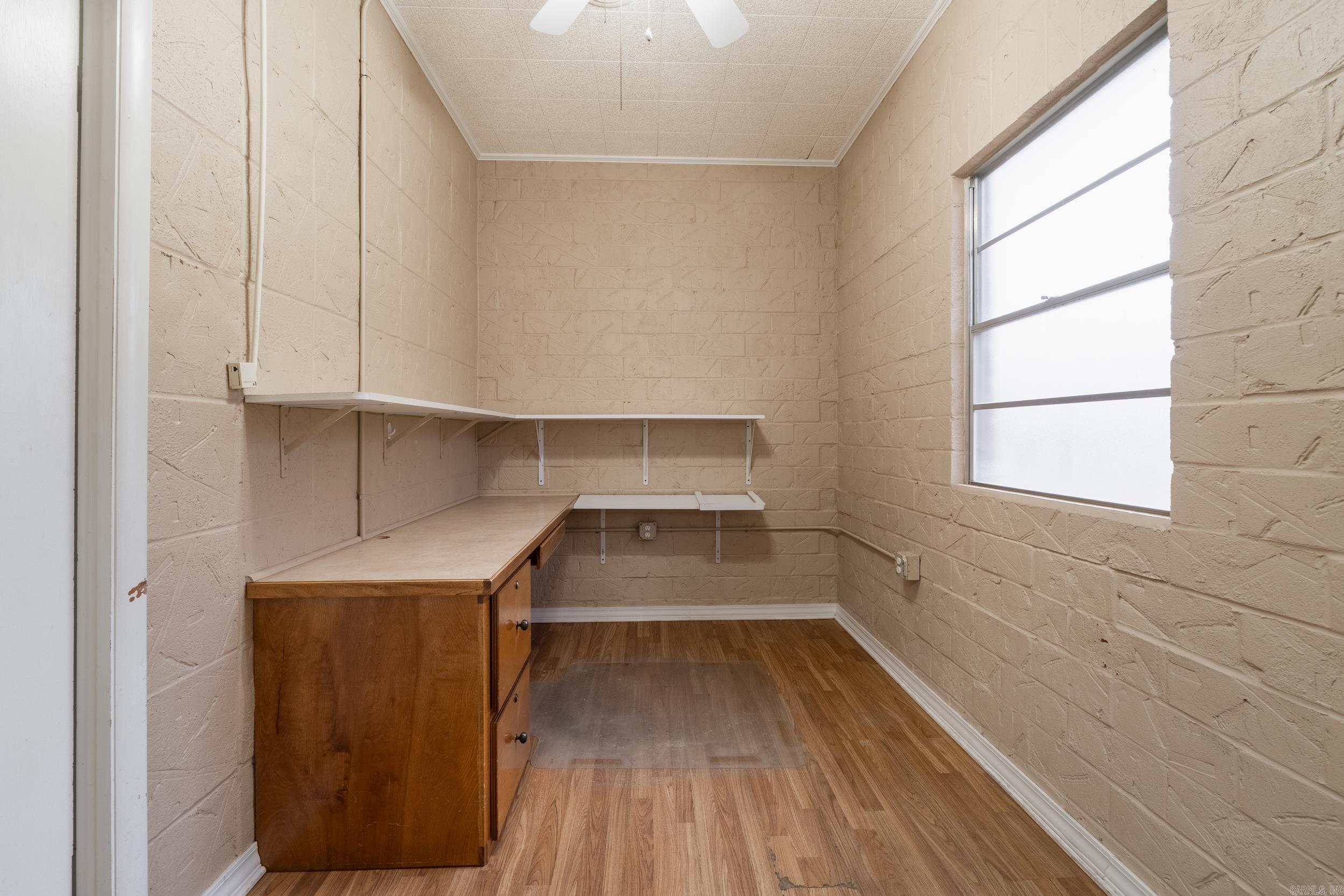 706 N Brown St. Property Photo 14