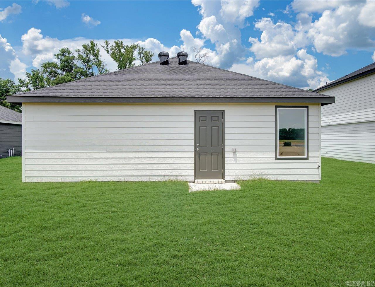 351 Moonlight Graham Boulevard Property Photo 23