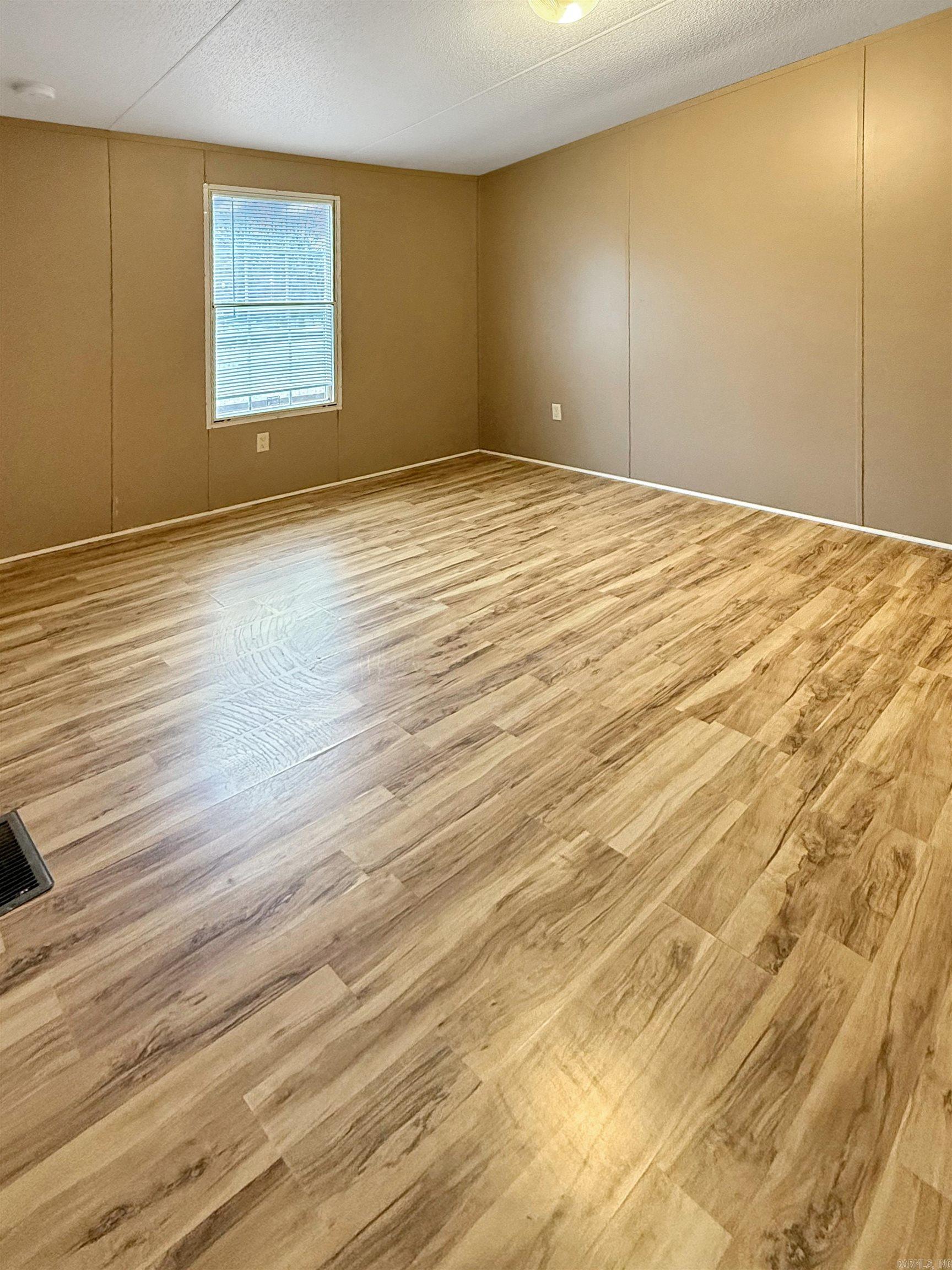 144 Valley Oaks Drive Property Photo 15
