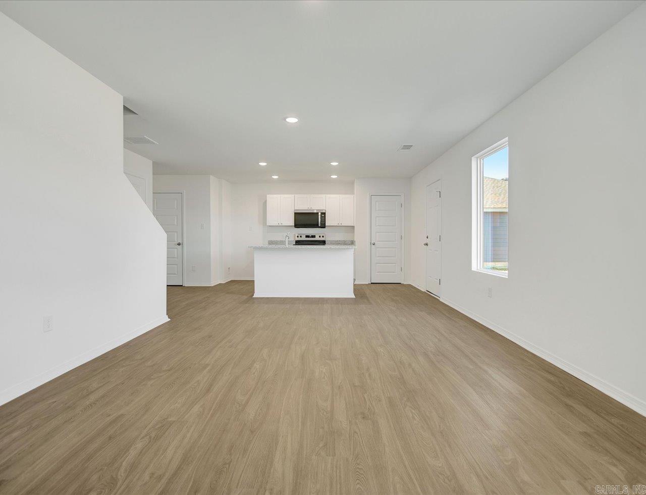 401 Moonlight Graham Boulevard Property Photo 11