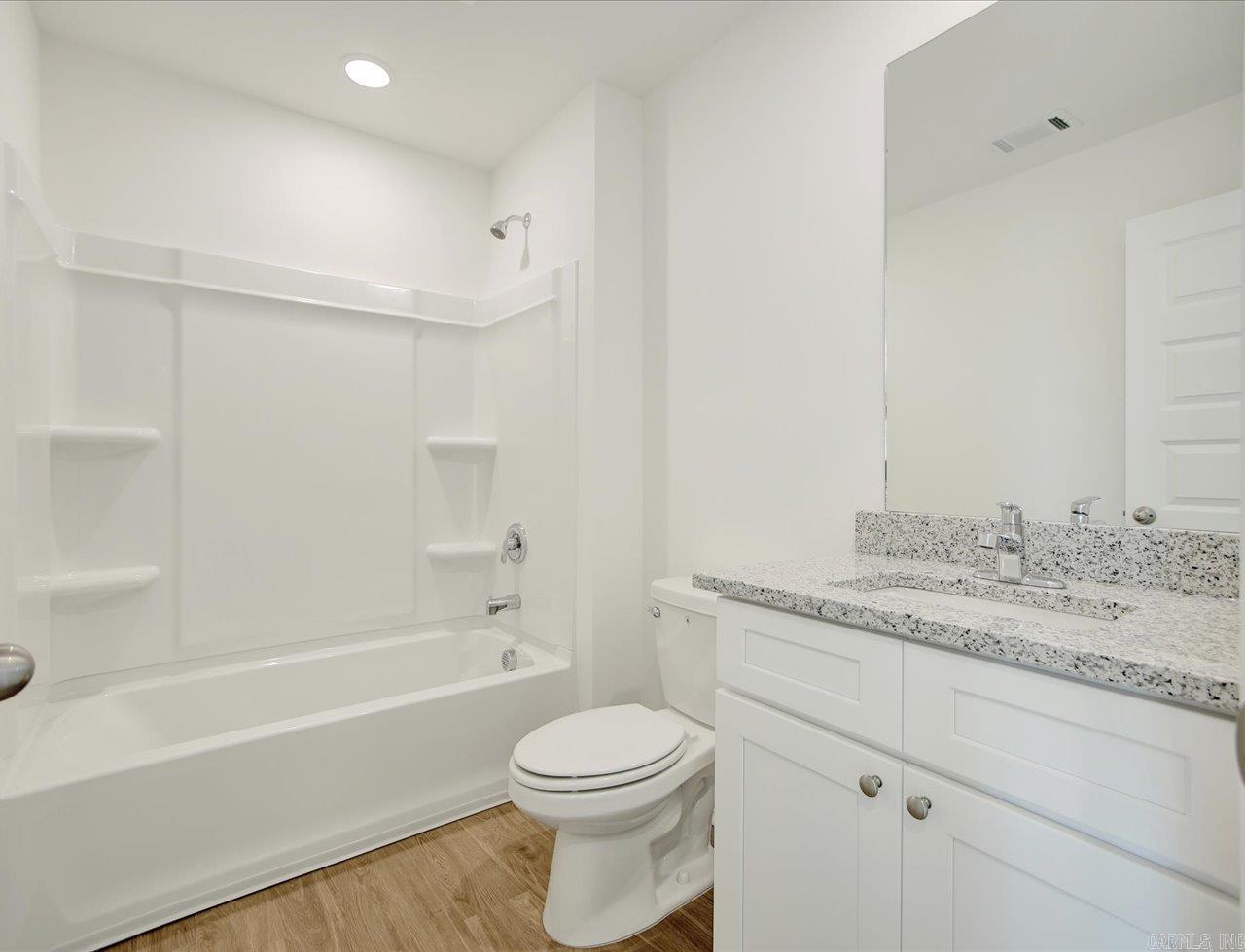 401 Moonlight Graham Boulevard Property Photo 13