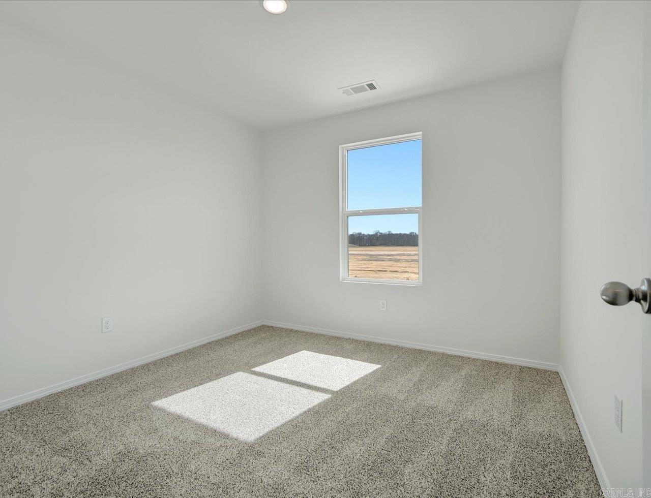 401 Moonlight Graham Boulevard Property Photo 15