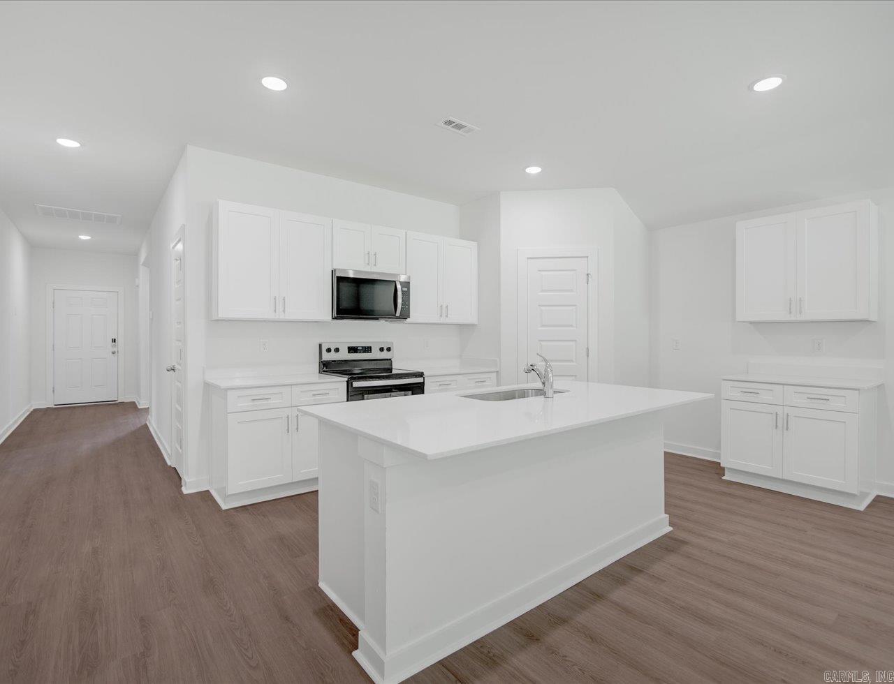 56 Wolfsbridge Loop Property Photo 4