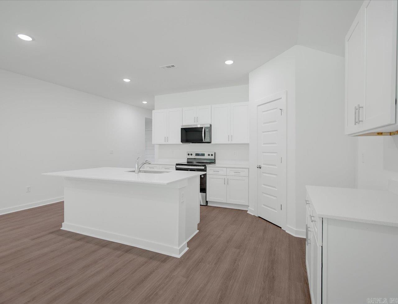 56 Wolfsbridge Loop Property Photo 6