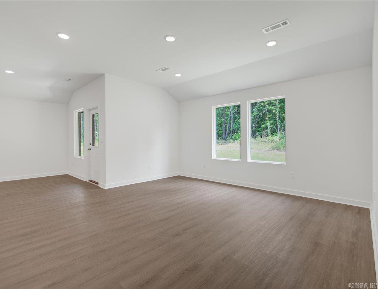 56 Wolfsbridge Loop Property Photo 12