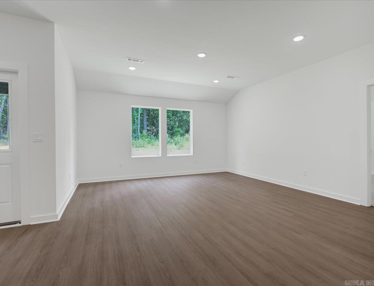56 Wolfsbridge Loop Property Photo 13