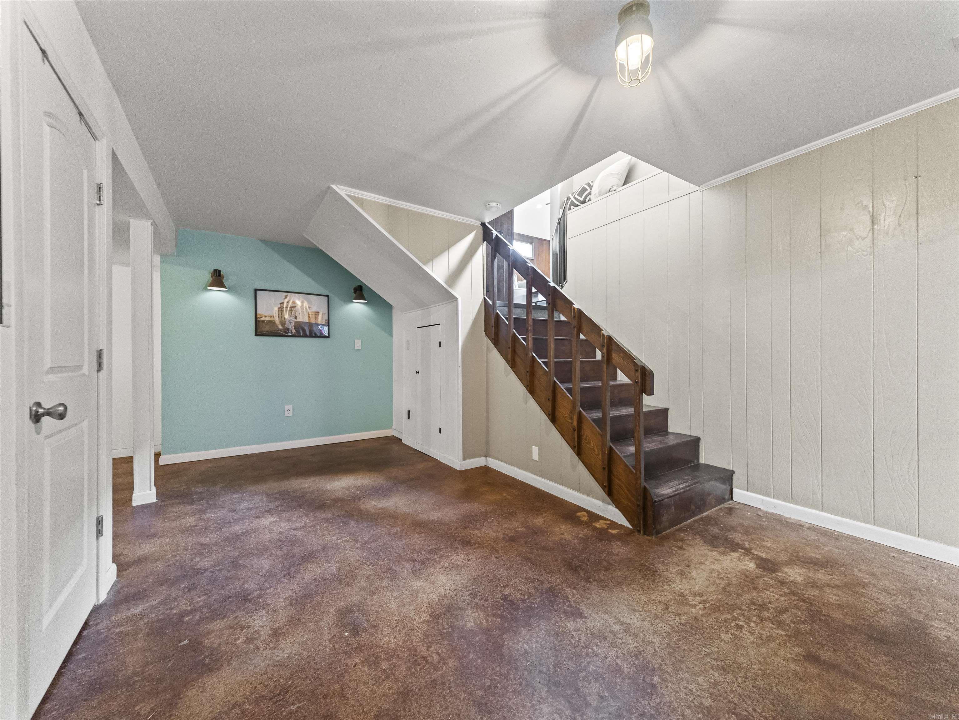 111 Hillsdale Terrace Property Photo 39
