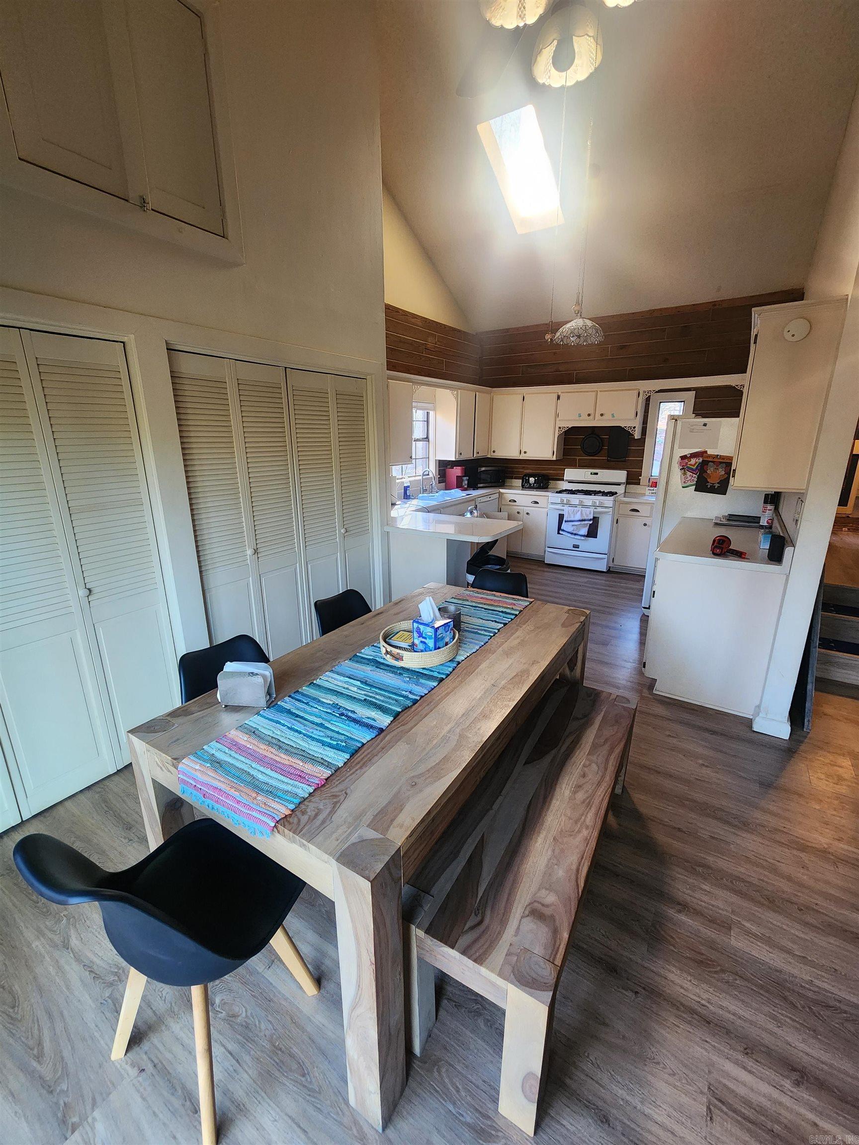 627 Polk Road 412 Property Photo 17