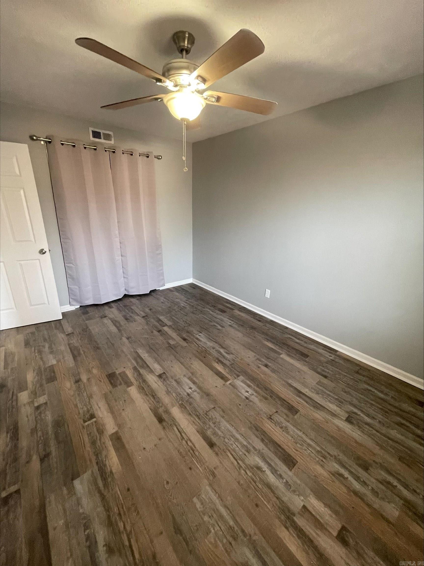 208 Elwood Dr Property Photo 25