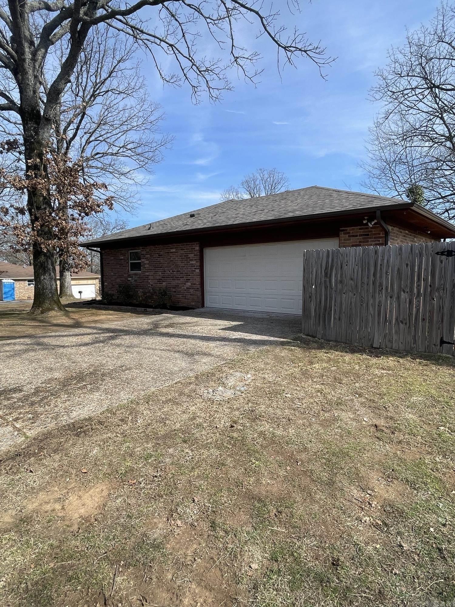 208 Elwood Dr Property Photo 31