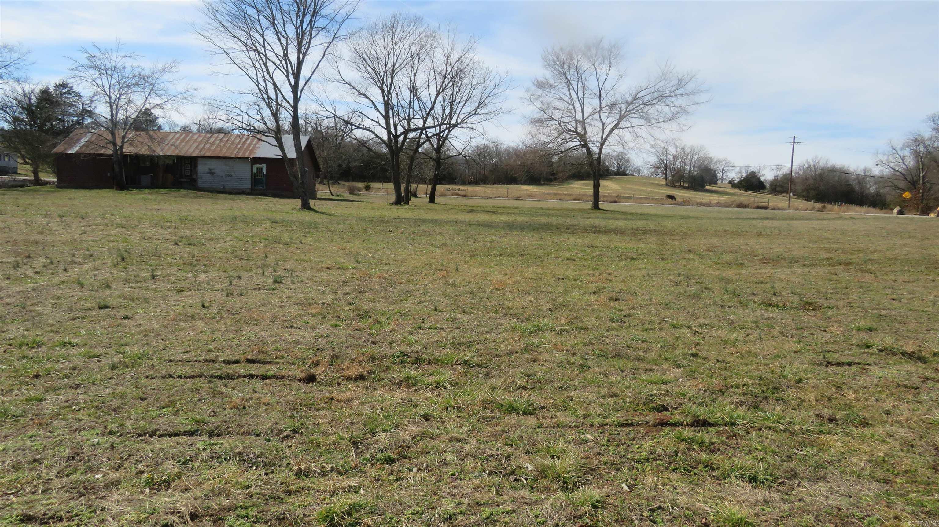 360 Happy Hollow Road Property Photo 12