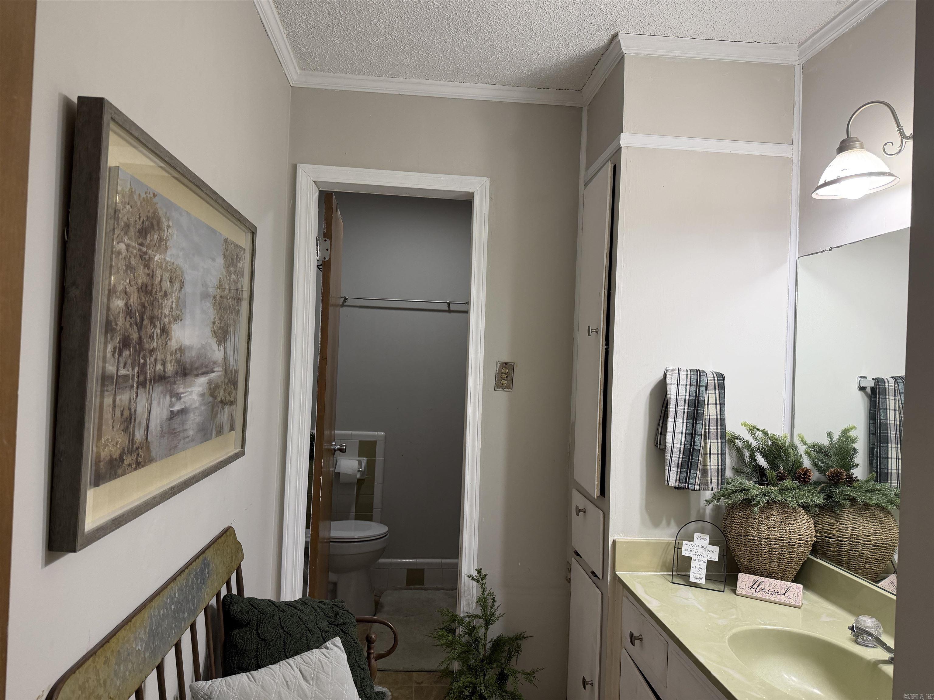6 Cromwell Cove Property Photo 27