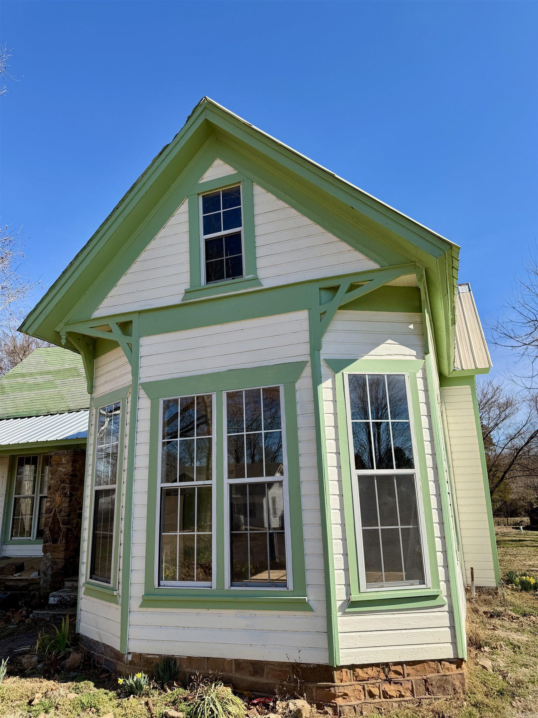 109 Brown St Property Photo 3