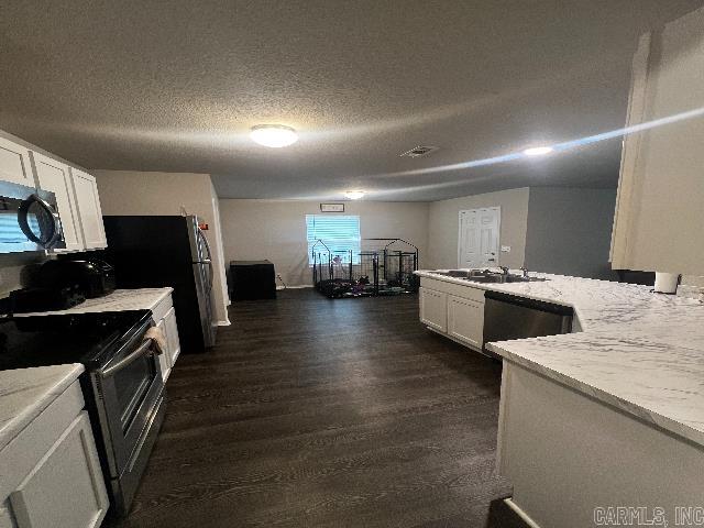 11 Erwin Drive Property Photo 8