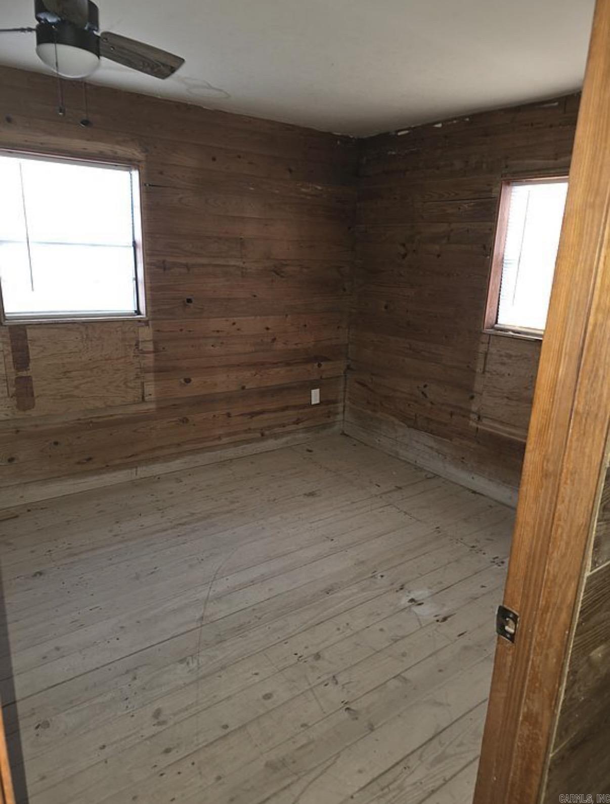 5064 Wilburn Road Property Photo 4