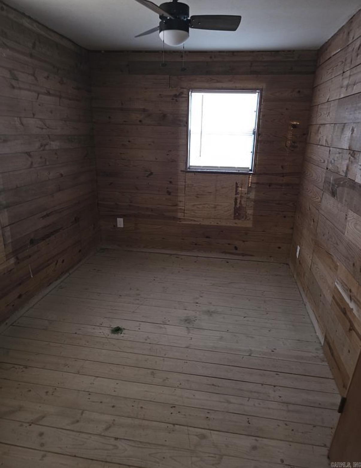 5064 Wilburn Road Property Photo 5