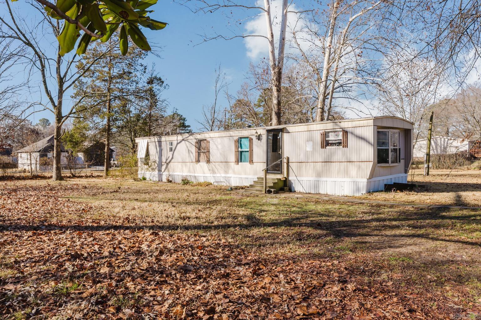 2913 Glennbrook Property Photo 3