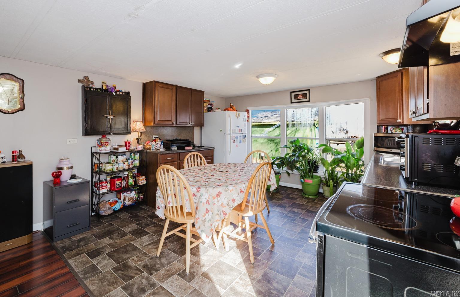 2913 Glennbrook Property Photo 13