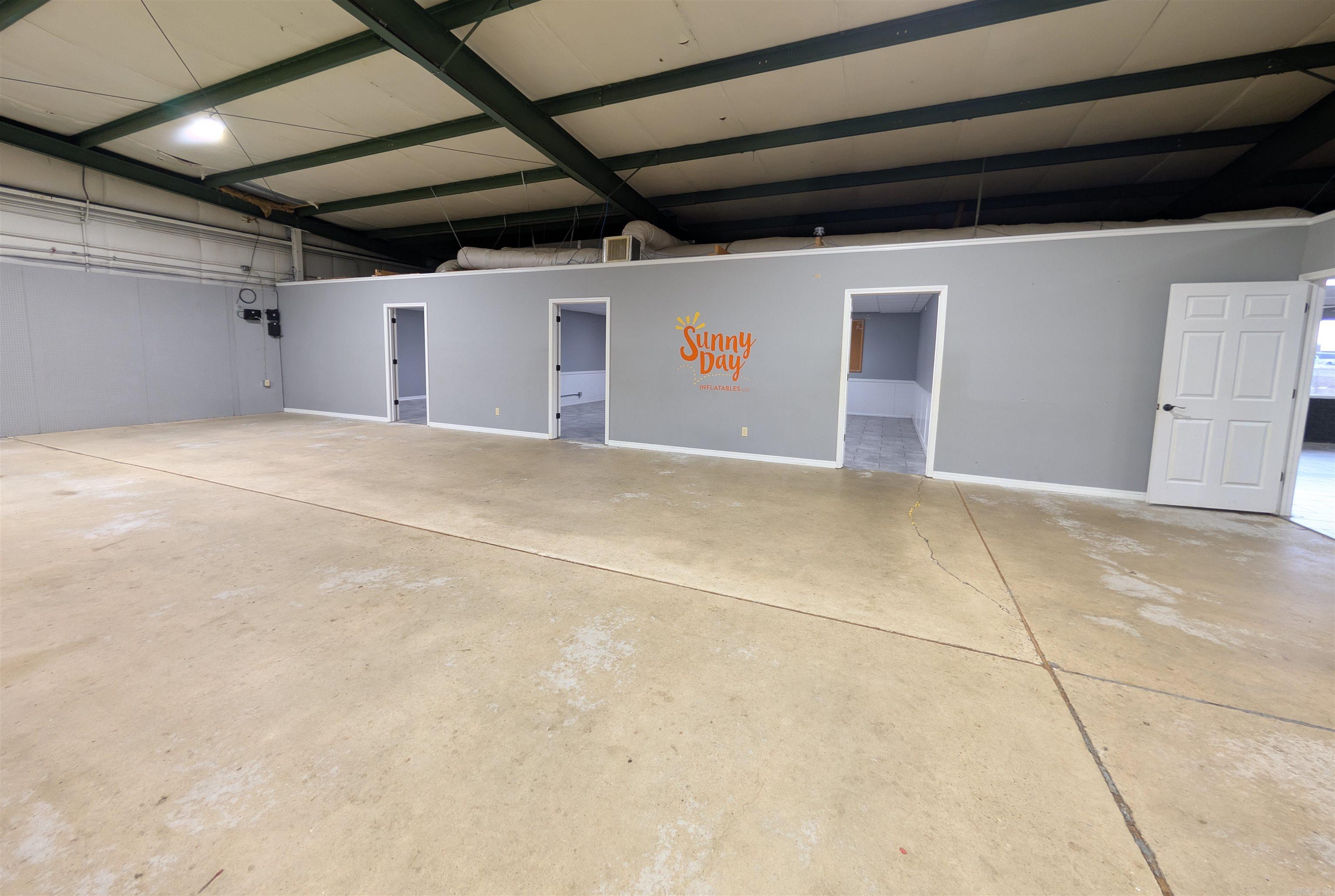 608 E Booth Property Photo 11
