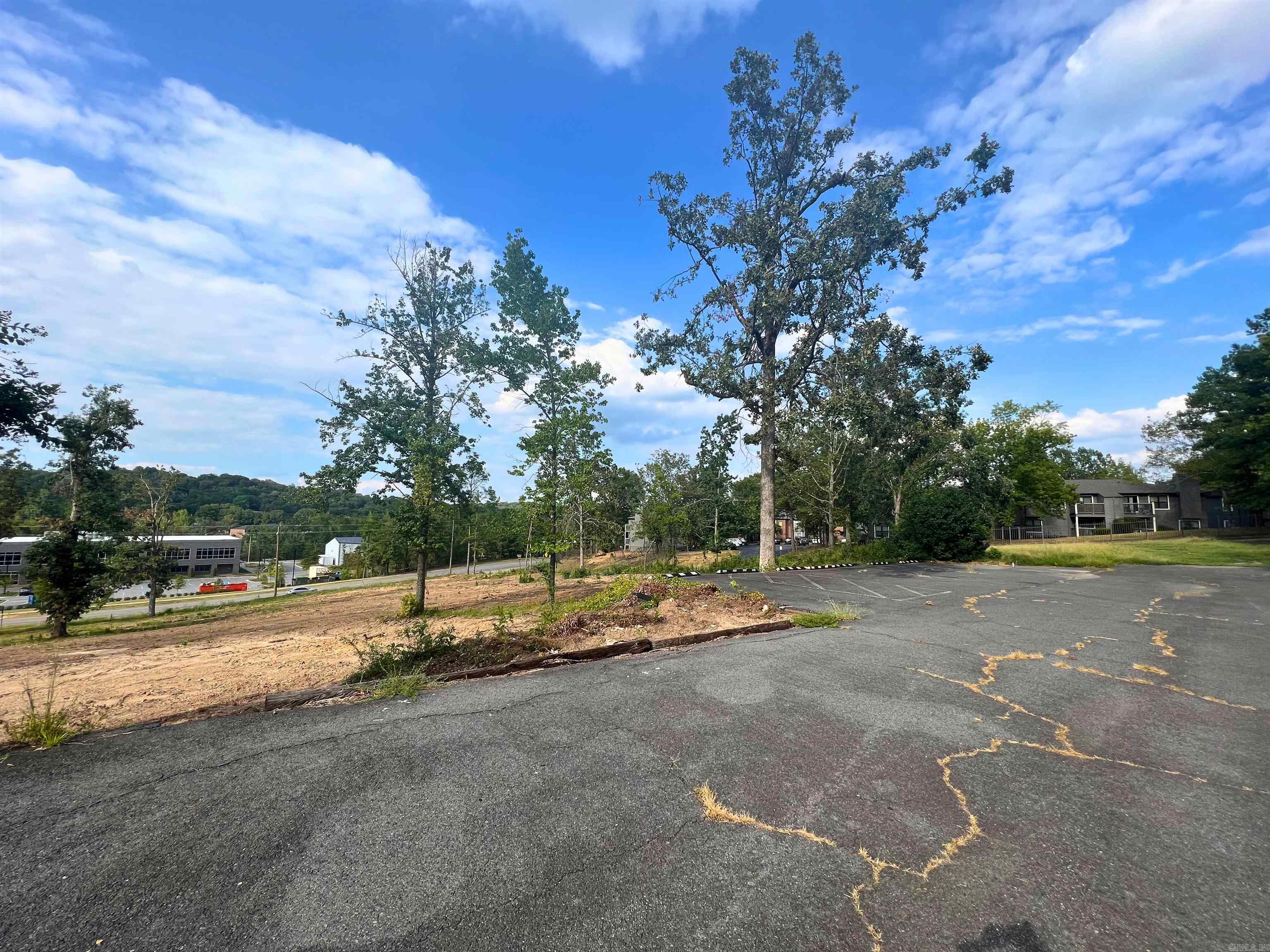 13525 W Markham Street Property Photo 18