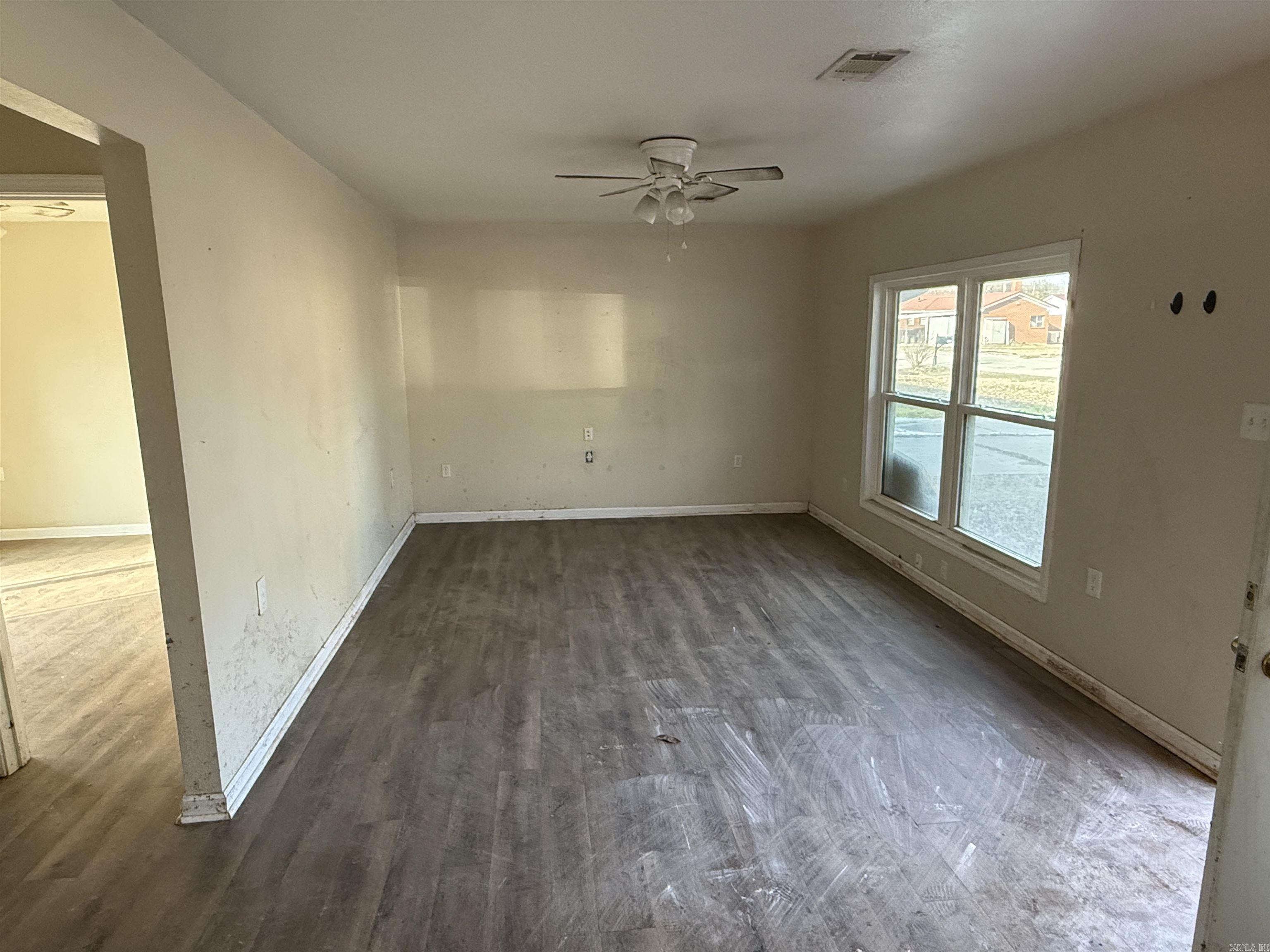 106 S 15th Avenue Property Photo 2