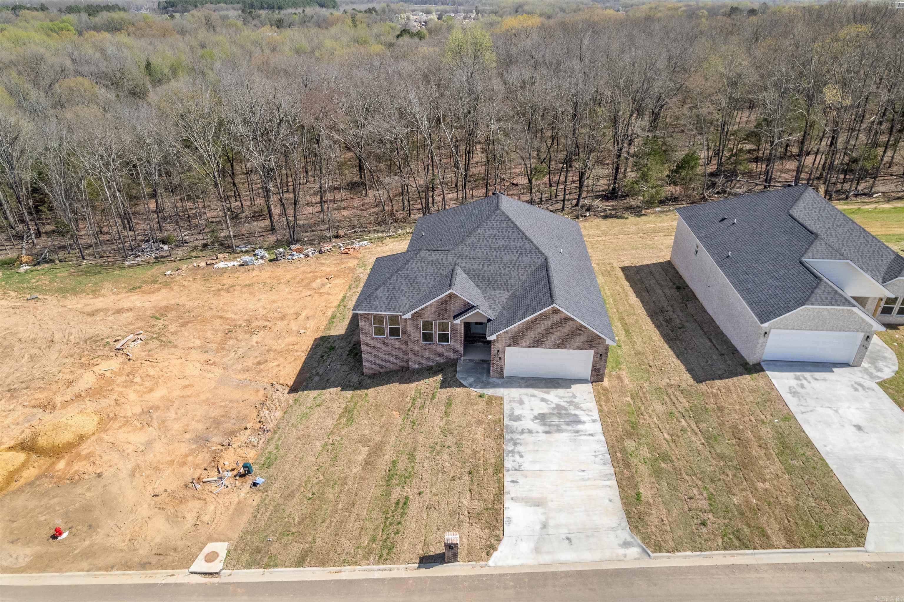 518 Madeleine Circle Property Photo 2