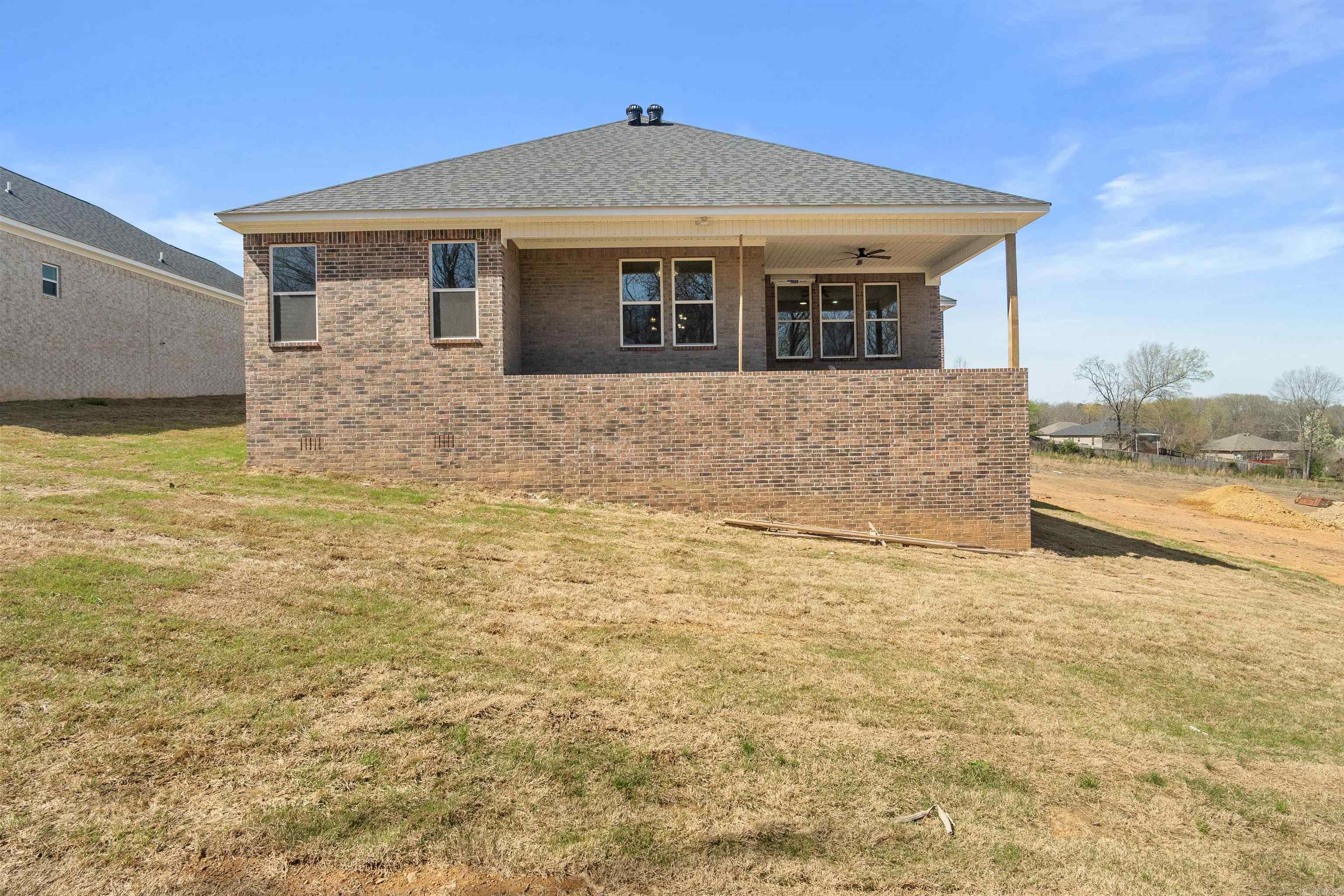 518 Madeleine Circle Property Photo 3
