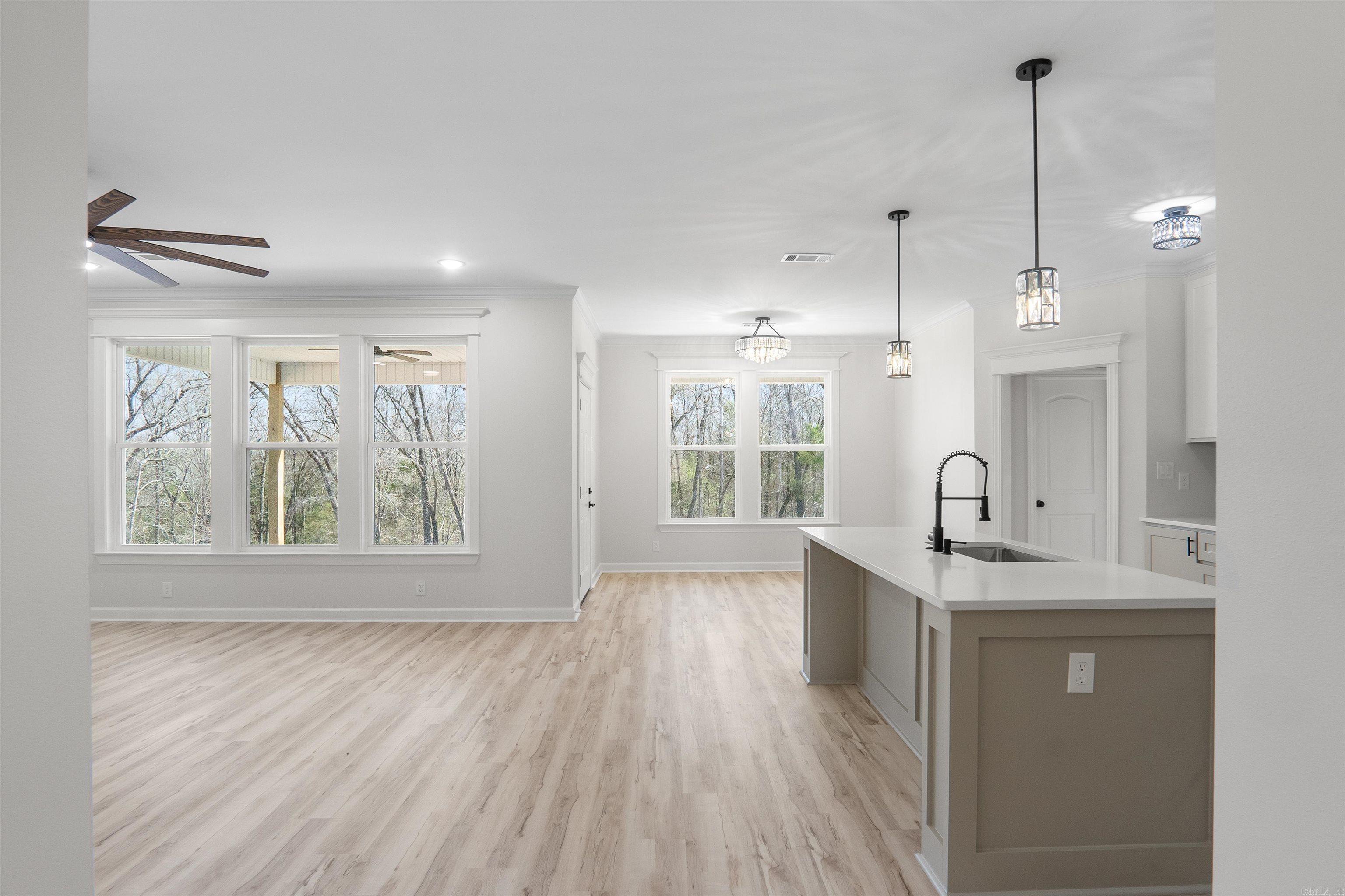 518 Madeleine Circle Property Photo 7