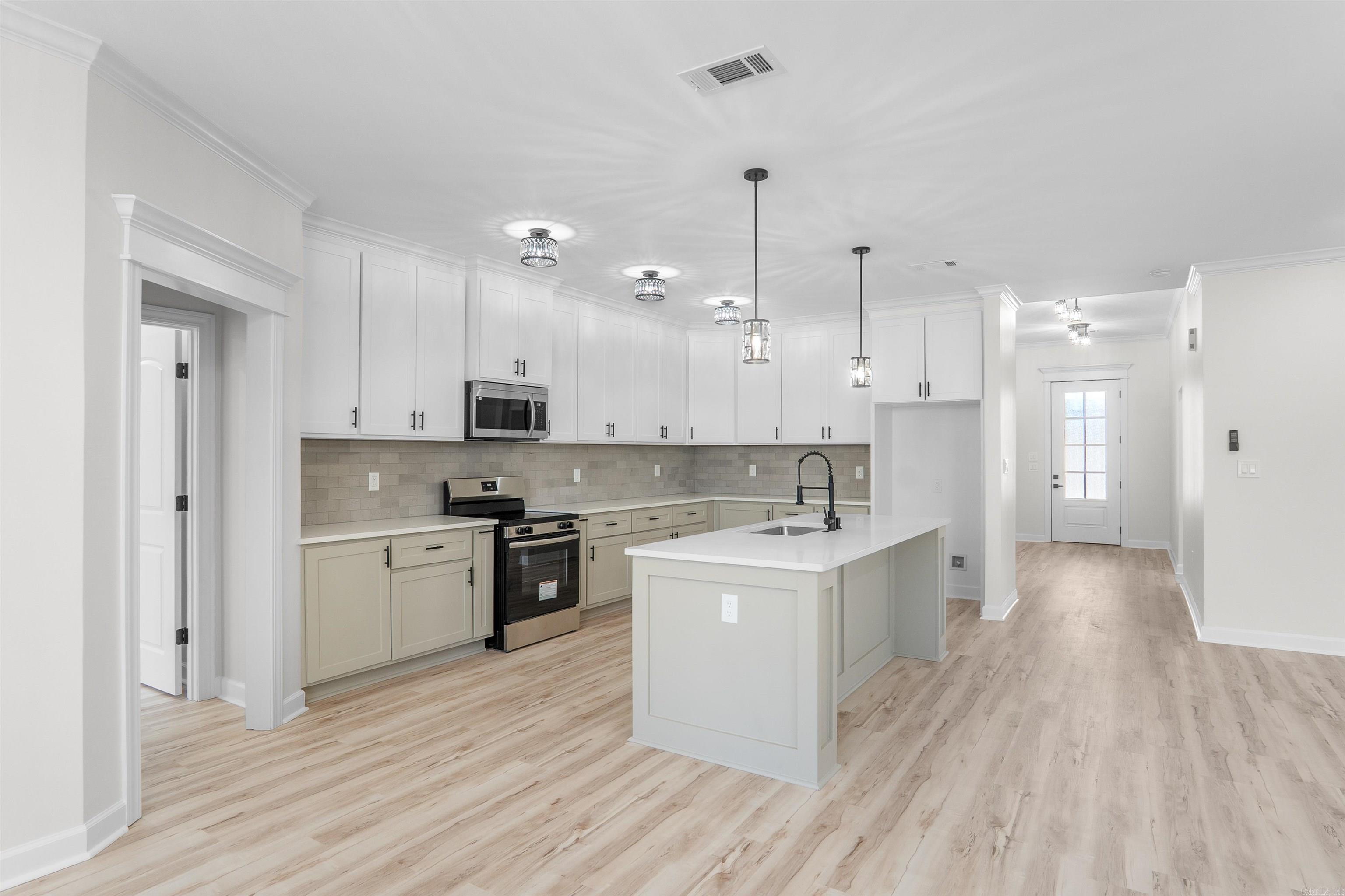 518 Madeleine Circle Property Photo 16