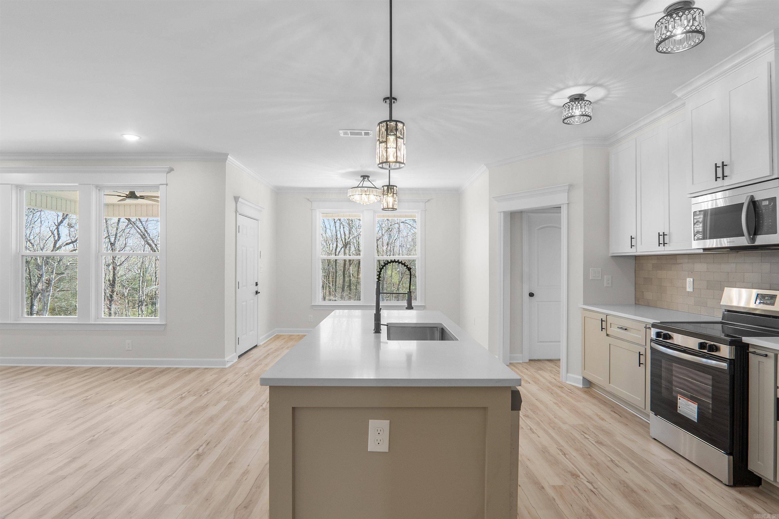 518 Madeleine Circle Property Photo 18