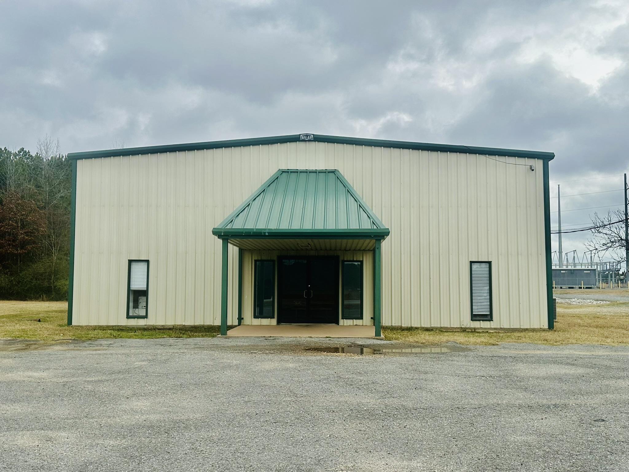 2901 S Highway 133