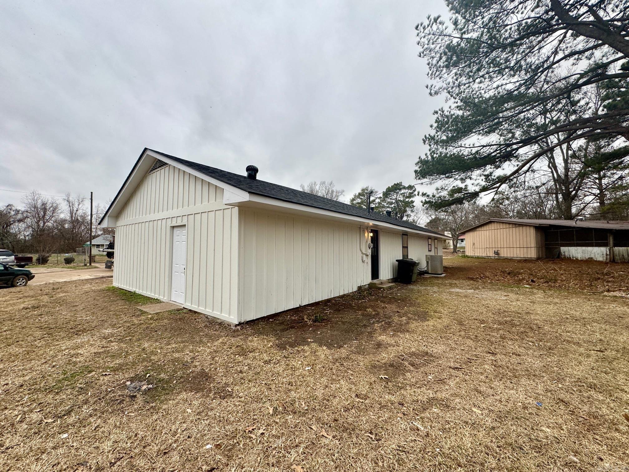 2102 Indian Trail Property Photo 23