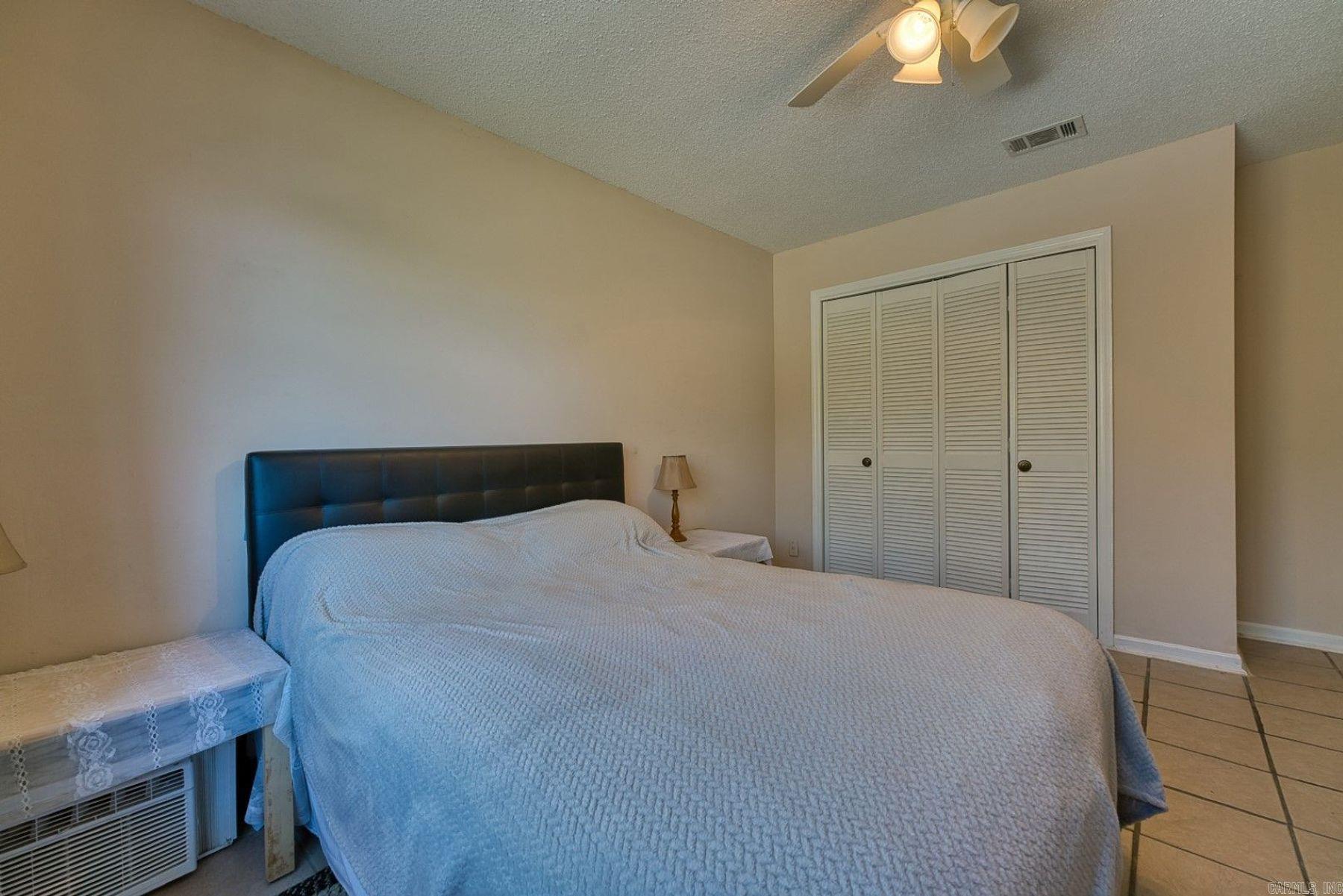 125 Carl Drive, Unit 15 Property Photo 13