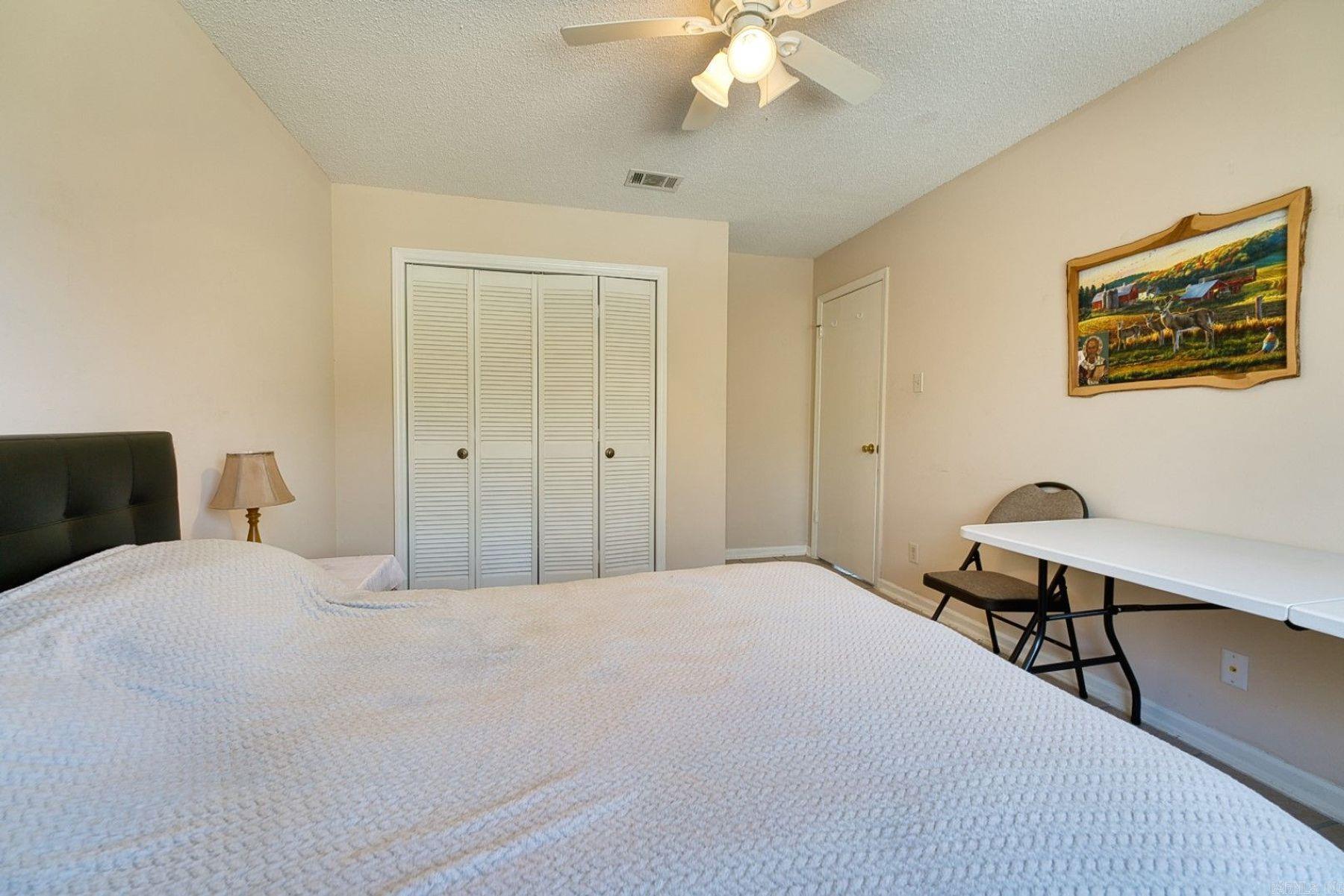 125 Carl Drive, Unit 15 Property Photo 14